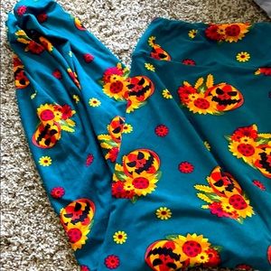 LuLaRoe Tall and Curvy Fall Halloween